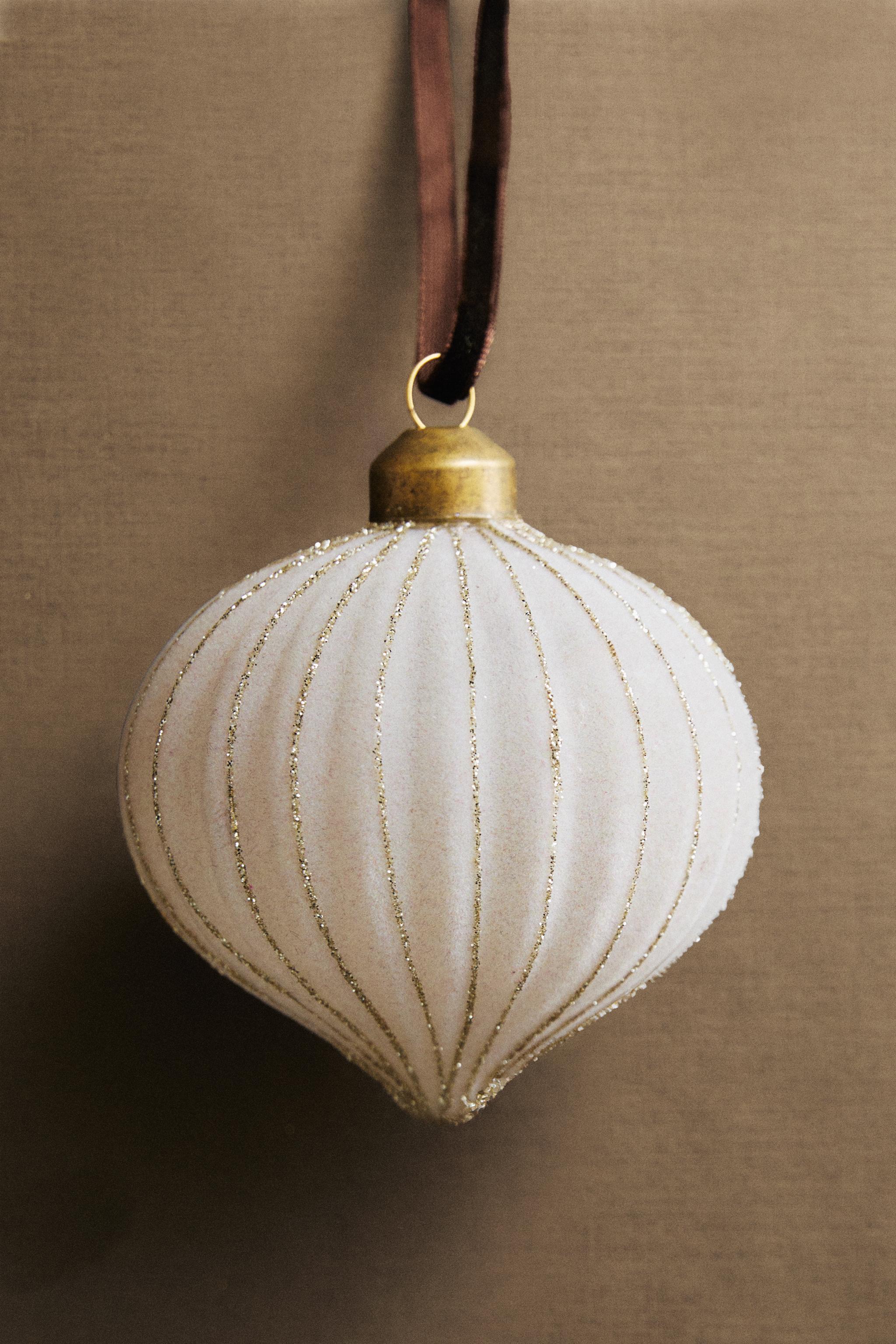 STRIPED CHRISTMAS TREE ORNAMENT